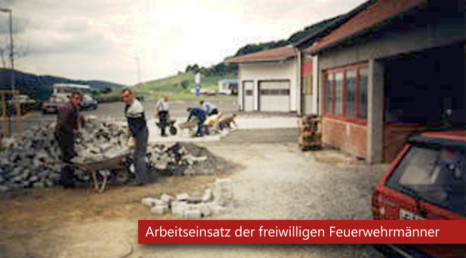 Bild Arbeitseinsatz der freiwilligen Feuerwehrmänner